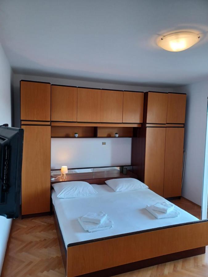 Emilija Apartament Makarska